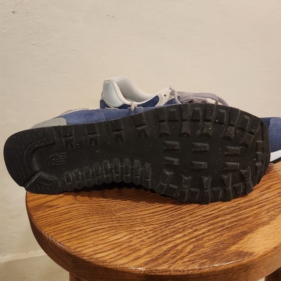 Shies - Picture 2 of 4